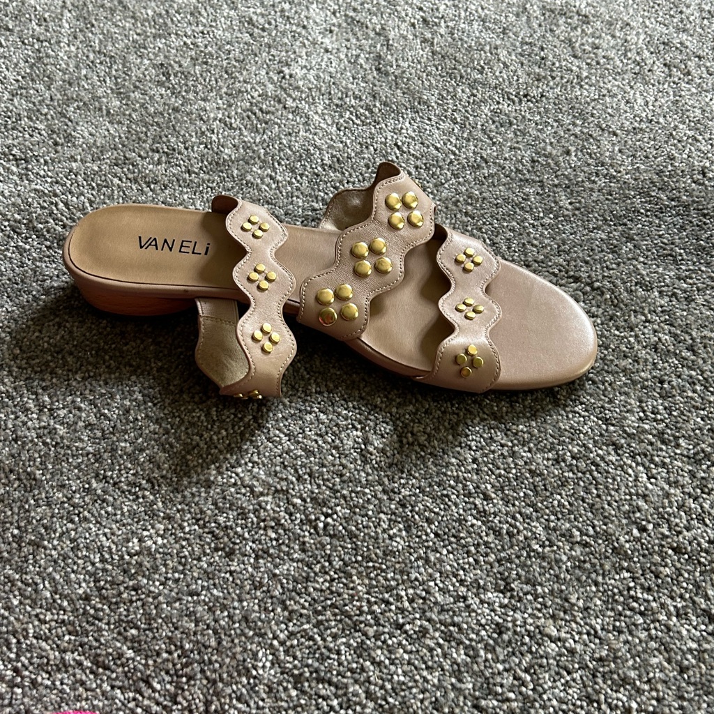 Vaneli Bumpy Sandals